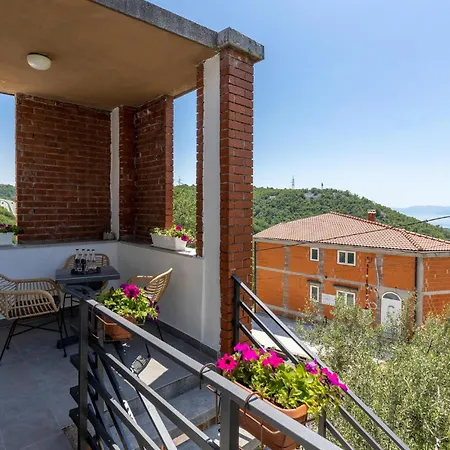 Apartman Cozy In With Wifi Fiume
